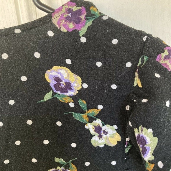 Forever 21 Contemporary Dress Sz M V Neck Black Polka Dots Floral Button Front - Picture 6 of 7